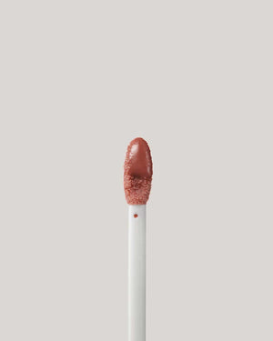 Close Up of Pro Kiss'r Luscious Lip Balm in shade Latte Lips applicator.